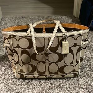 Coach Purse B06S-7874 Jacquard Tote Khaki White Python Snake look Leather Trim